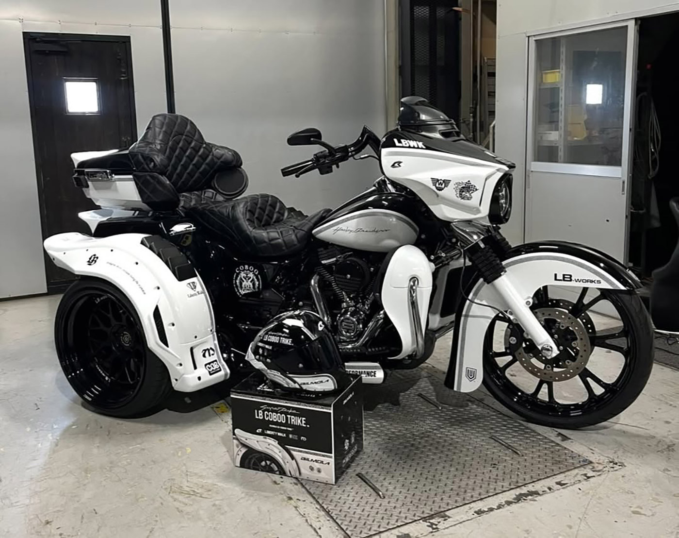 TRI GLIDE ULTRA 00001