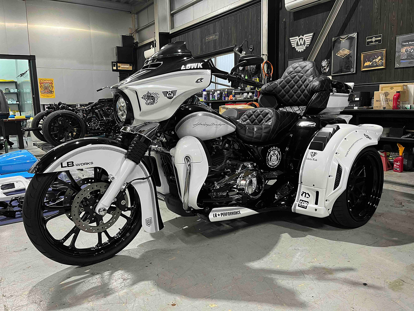 TRI GLIDE ULTRA 00003